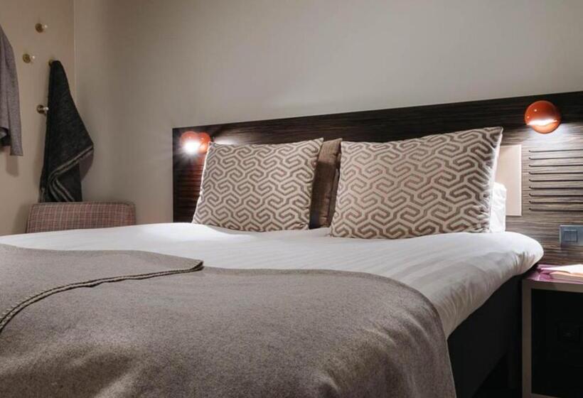 اتاق استاندارد با بالکن, Langley Hôtel Le Petit Prince