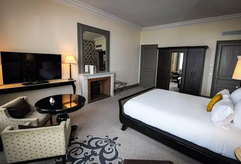 Chambre Deluxe Vue Mer, Le Grand Hotel De Cabourg Mgallery Collection
