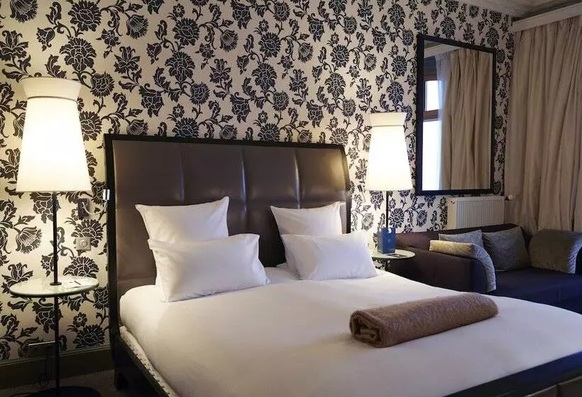 Chambre Deluxe Vue Mer avec Balcon, Le Grand Hotel De Cabourg   Mgallery Hotel Collection