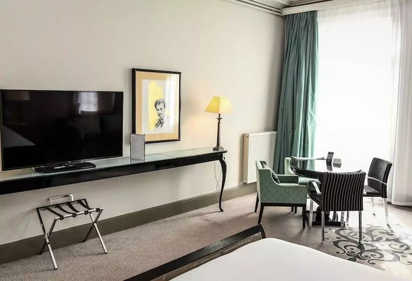 Chambre Familiale Vue Jardin, Le Grand Hotel De Cabourg   Mgallery Hotel Collection