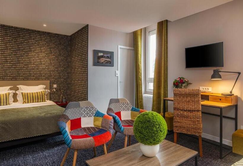 Номер Executive, Le Nouvel