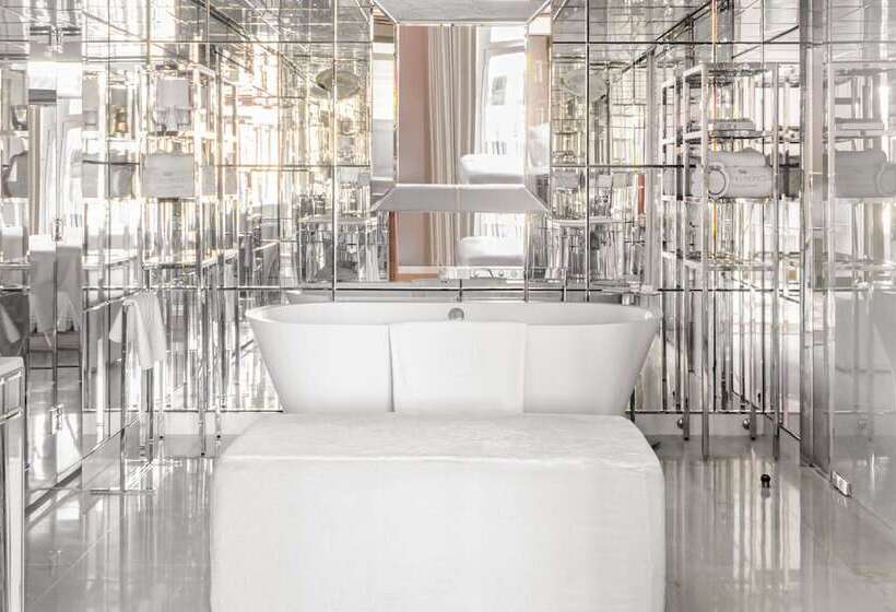 סוויטה, Le Royal Monceau  Raffles Paris