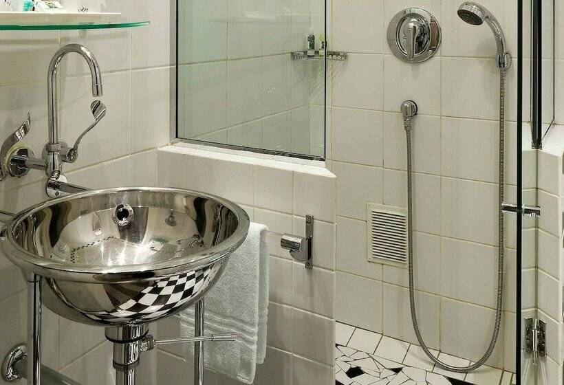 اتاق کلاسیک, Mercure Lyon Centre Château Perrache