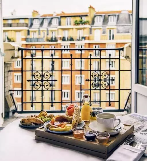 バルコニー付きスーペリアルーム, Mercure Paris Alesia