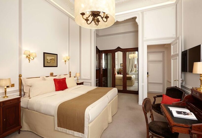 Chambre Prestige, Regina Louvre