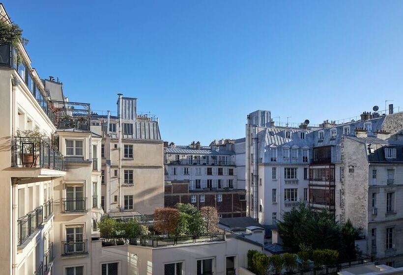 Chambre Prestige, Regina Louvre
