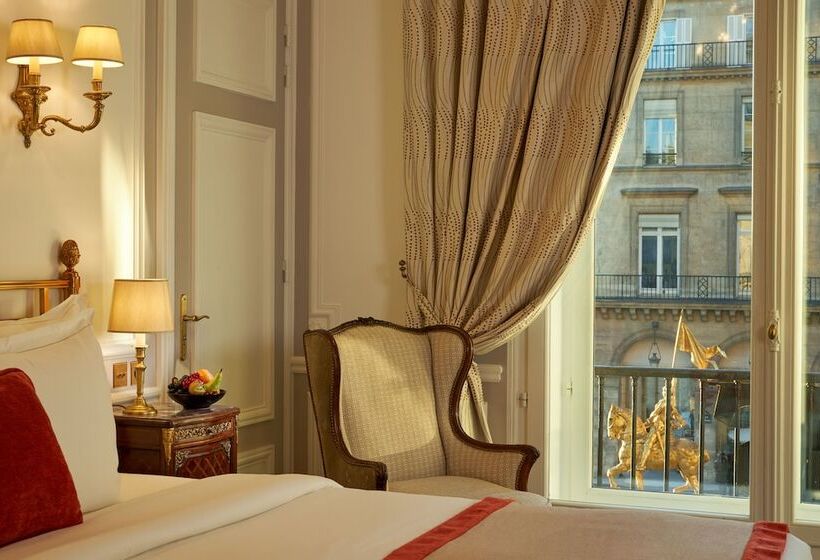 Suite, Regina Louvre