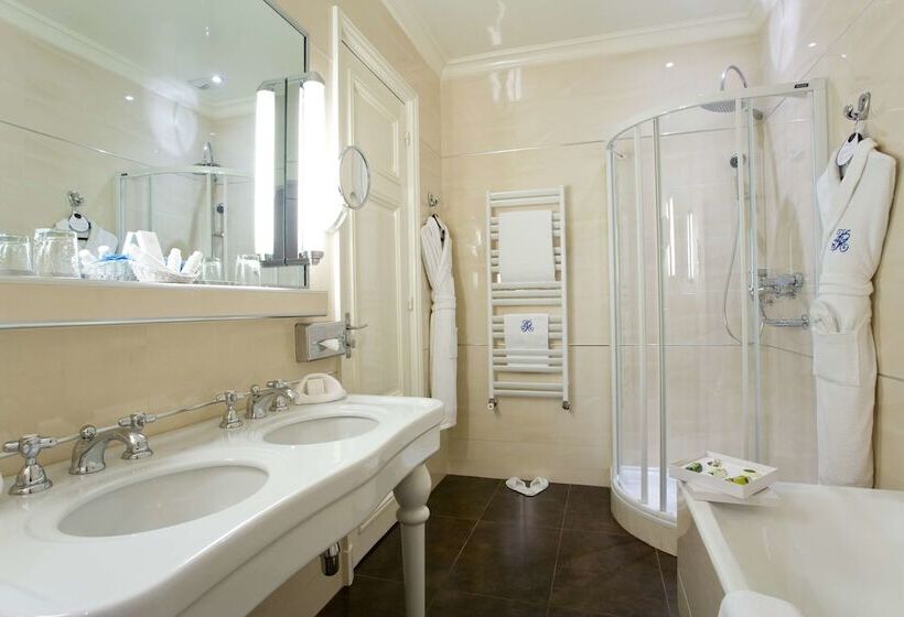 Chambre Prestige, Regina Louvre