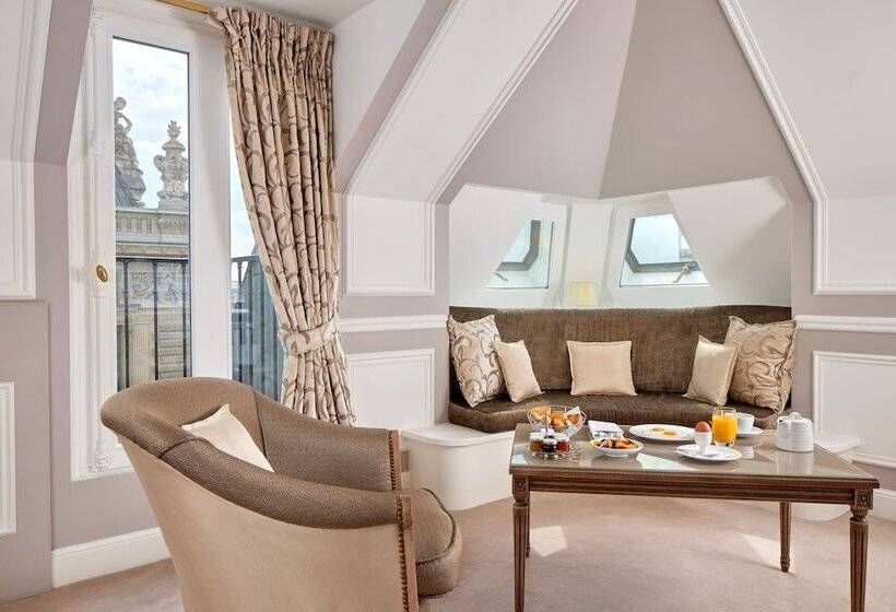 Junior Suite, Regina Louvre