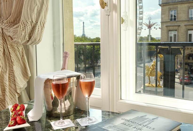 Suite, Regina Louvre