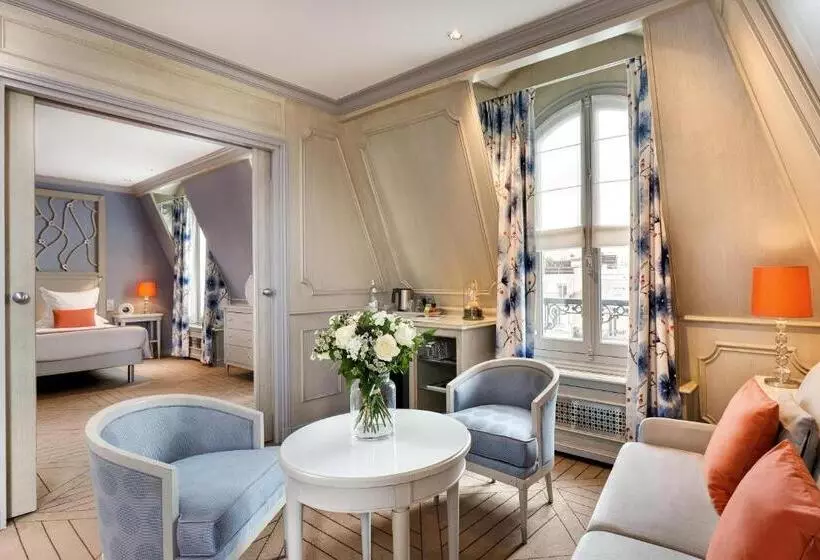 Suite cu Priveliști, Splendid Etoile