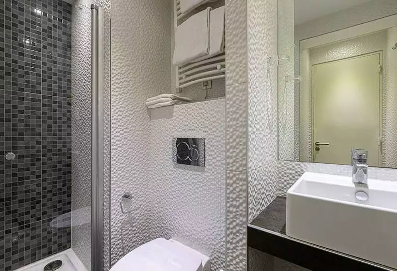 اتاق سوپریور سه تخته, Trianon Gare De Lyon