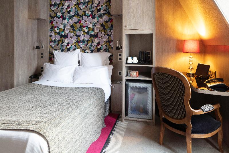 اتاق استاندارد یک نفره, Regent S Garden Astotel