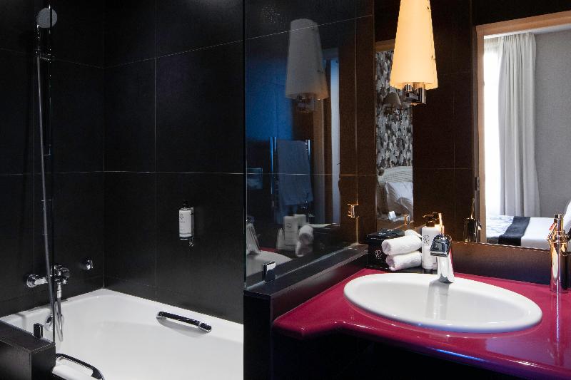 اتاق استاندارد, Regent S Garden Astotel