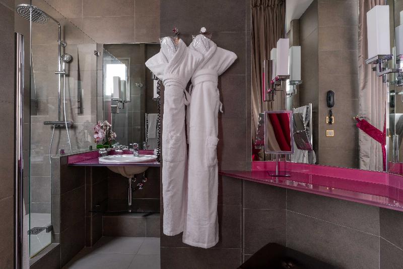 اتاق سوپریور, Regent S Garden Astotel