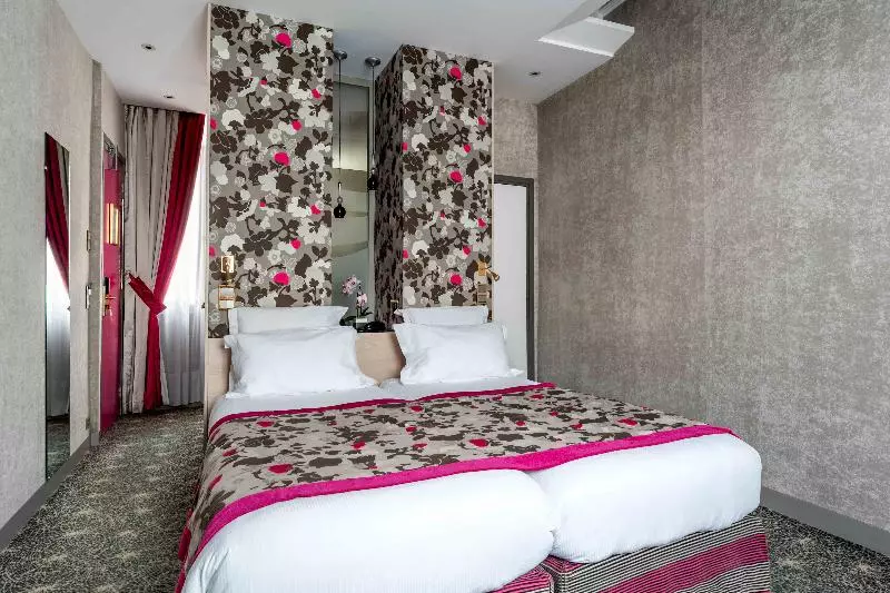Chambre Supérieure, Regent S Garden  Astotel