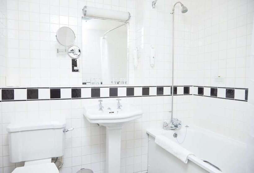 חדר סופריור, George Hotel By Greene King Inns