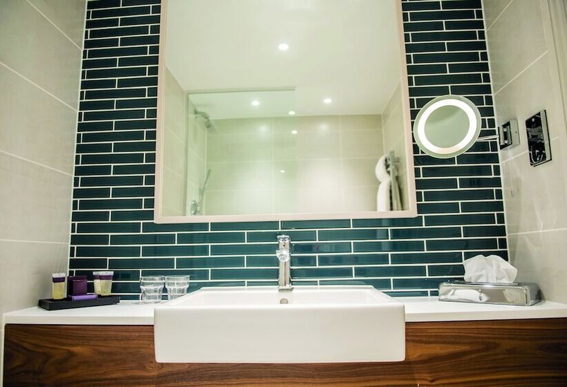 غرفة عائلية, Aztec Hotel And Spa