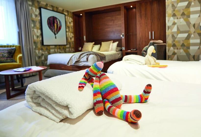 جناح عائلي, Aztec Hotel And Spa