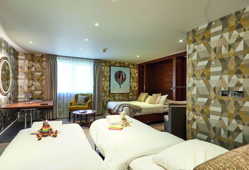 패밀리 스위트, Aztec Hotel And Spa