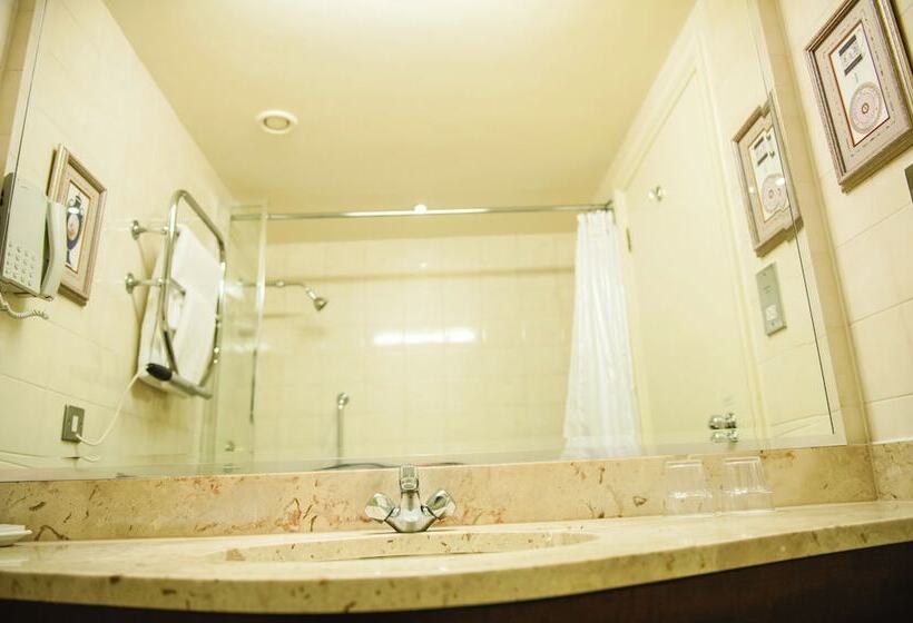 غرفة قياسية, Aztec Hotel And Spa