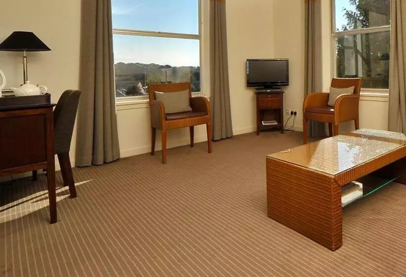 Suite Junior, Eight Acres