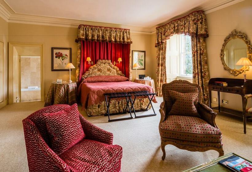 سوییت جونیور, Inverlochy Castle