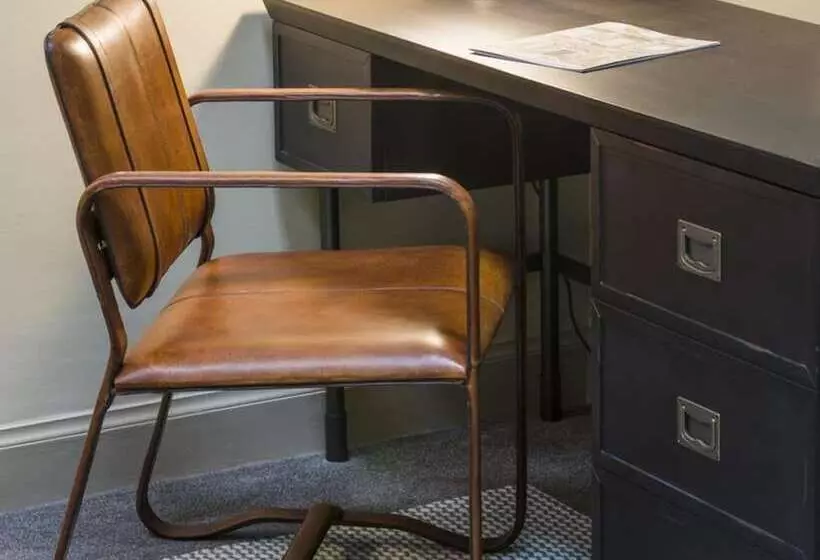 スイート, Kimpton Charlotte Square, An Ihg