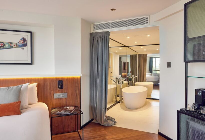 Junior Suite, Melia White House