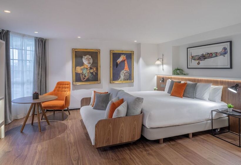 Junior Suite, Melia White House