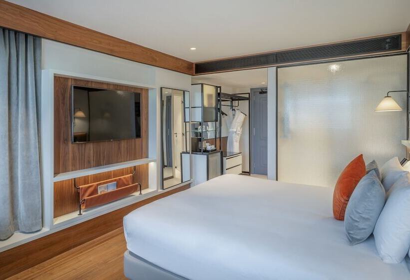 高级客房, Melia White House