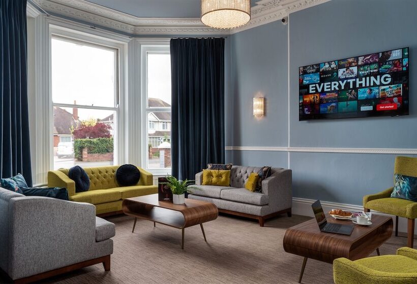 اتاق استاندارد یک نفره, St Andrews