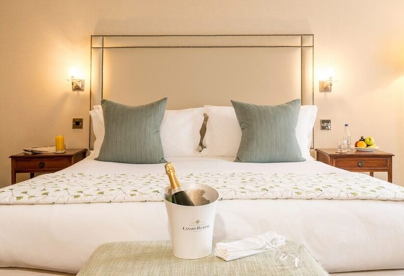 סוויטת ג'וניור, The Grand