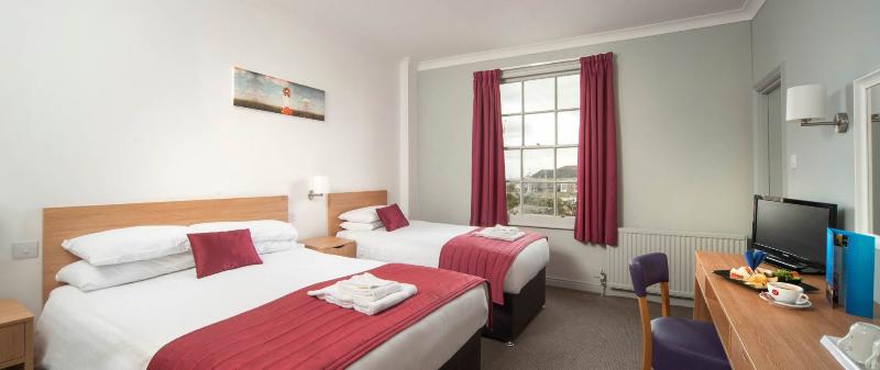 اتاق خانوادگی, The Imperial Hotel Exmouth