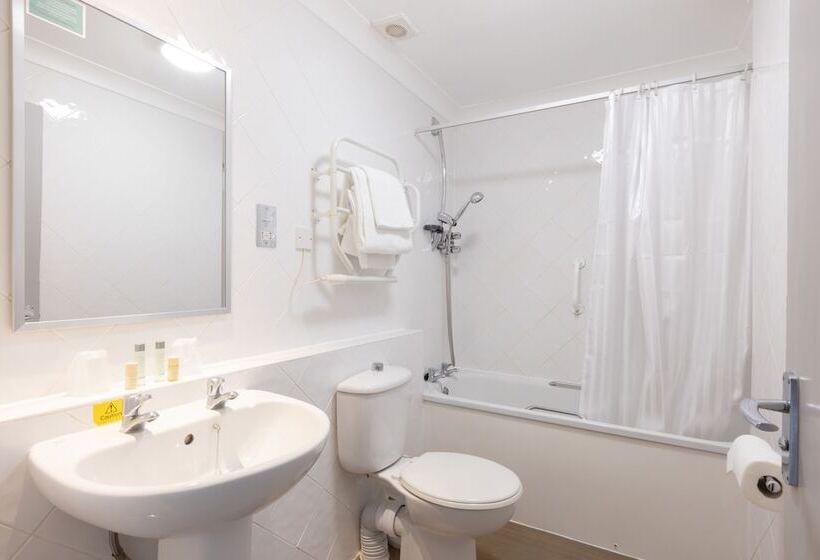 اتاق خانوادگی, The Imperial Hotel Exmouth