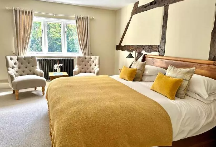 デラックスルーム, The Manor At Abberley