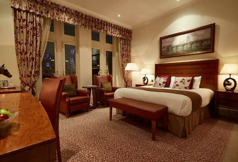 Standard Room King Size Bed, The Royal Horseguards Hotel, London