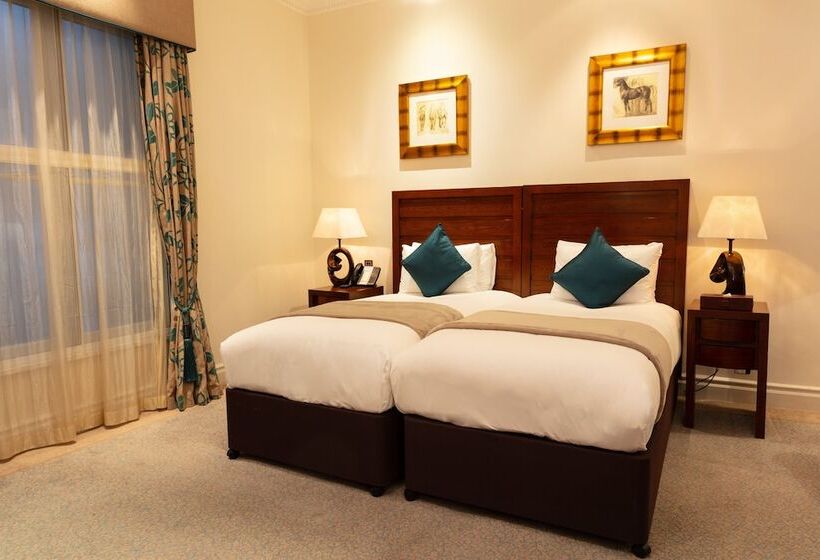 디럭스 룸, The Royal Horseguards Hotel, London