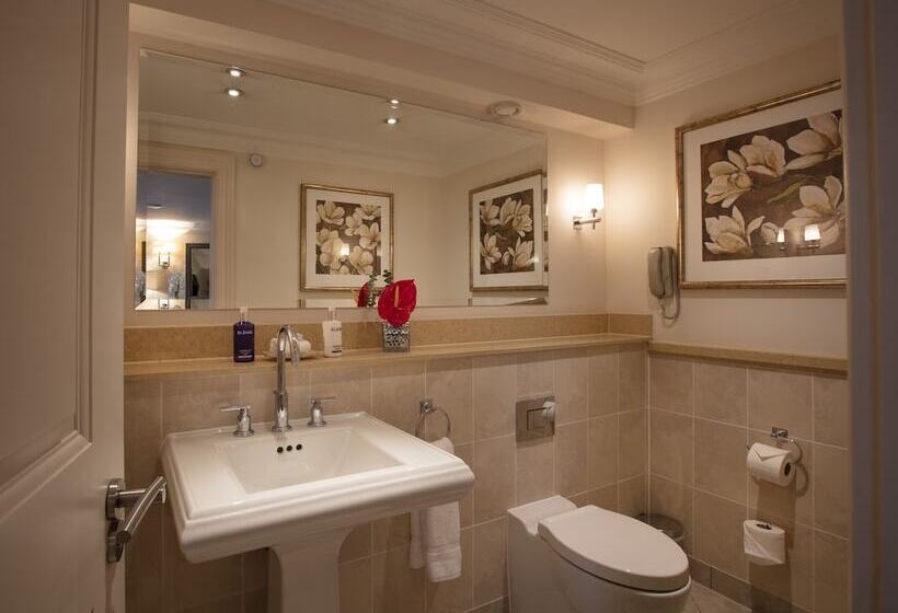 Королевский Люкс, The Royal Horseguards Hotel, London