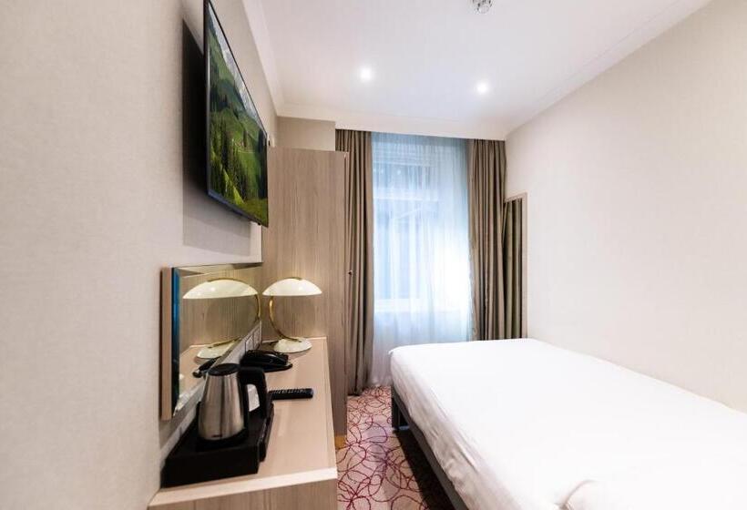 Номер Стандарт Индивидуальный, Blandford