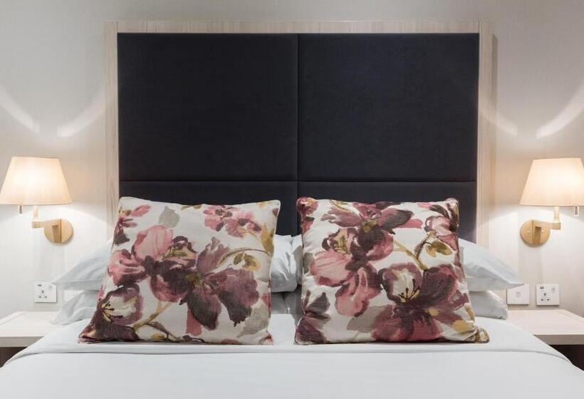 Номер Стандарт, Blandford