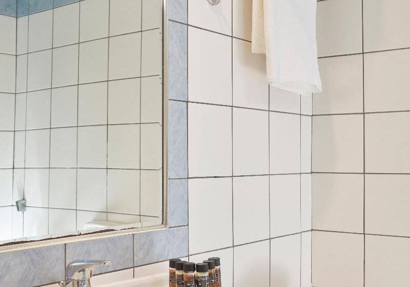 غرفة كومفورت, Candia