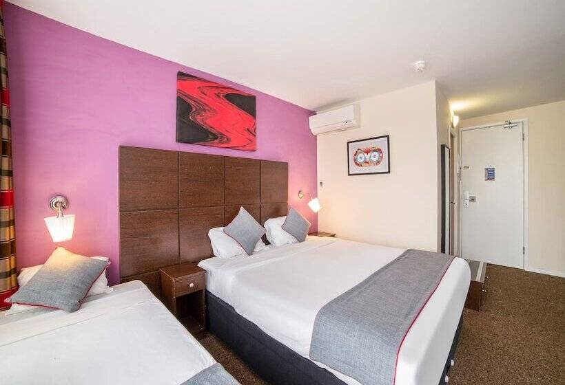 Четырехместный Номер Стандарт, The Chiltern