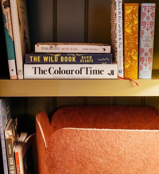 جناح, The Grosvenor Stockbridge