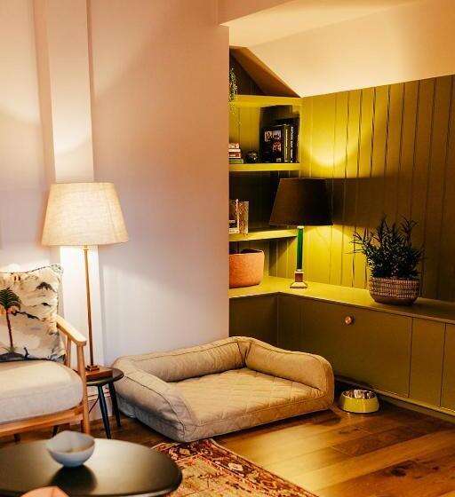 סוויטה, The Grosvenor Stockbridge