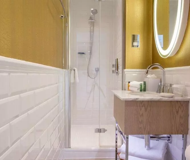 デラックスルーム, Hilton London Hyde Park