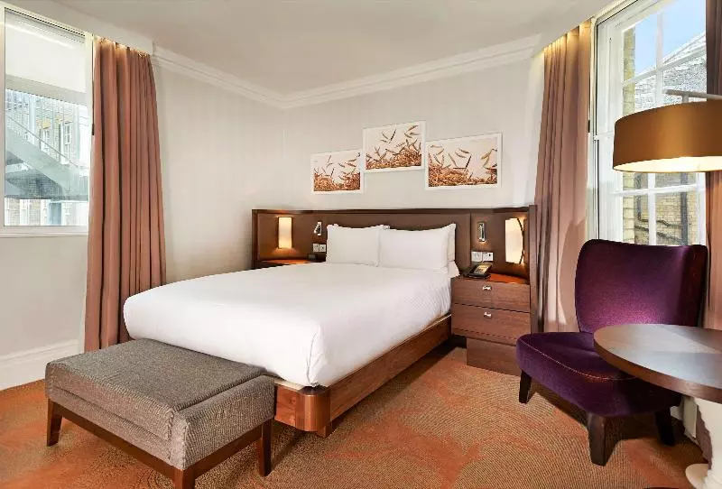 スタンダードルーム, Hilton London Hyde Park