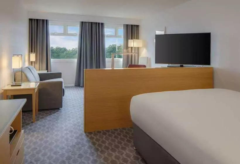 ジュニアスイート, Hilton London Watford