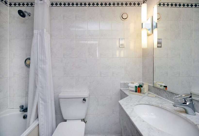 주니어 스위트, Hilton London Watford