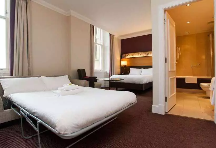 ジュニアスイート, Hilton London Watford